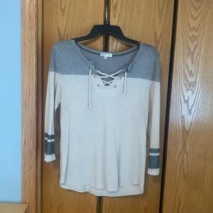 Fitz + Eddi 3/4 sleeve woman’s lightweight top